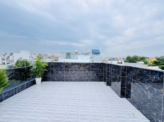 Bán gấp nhà đ.Phan Đình Phùng P. 15 Q. Phú Nhuận giá chỉ 1tỷ950/ 58m2.