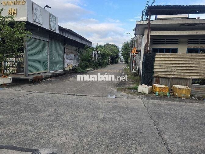 BÁN NHÀ 2 MẶT TIỀN Ở CỦ CHI 10X21M