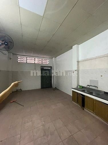 Cho thuê nhà mặt tiền Lý Thái Tổ, P.1, Q.3 giá 165tr