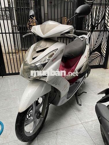 Yamaha Ultimo Trắng Đỏ