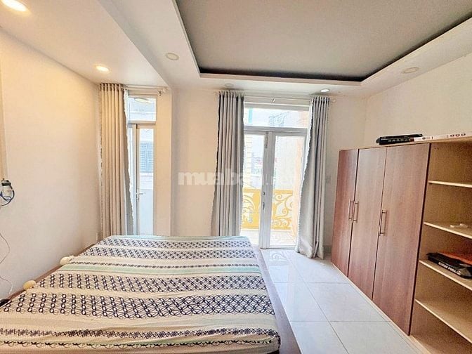 BÁN GẤP NHÀ 3 TẦNG ĐƯỜNG THÔNG 100M RA VẠN PHÚC CITY, SỔ HỒNG RIÊNG