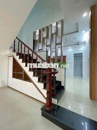 nhà trệt 2 lầu 4pn 3wc, hẻm xe tải đường Liên Khu 5 6. BHH B Bình Tân