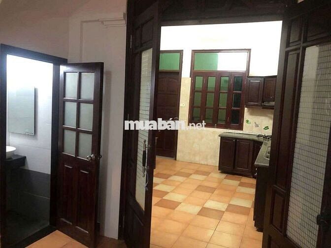 ( Ở Nhóm) Nhà 43 Trung Kính 50mx4T 5PN 5 ĐH ba gác oto cách 100m 14 tr