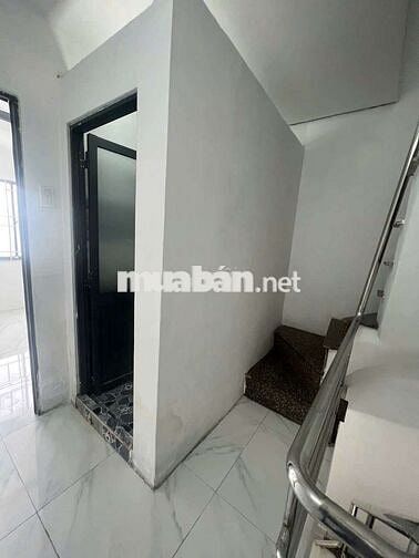 BÁN NHÀ 2 LẦU GIÁ RẺ . Q.8 . BĐS Q. 8 .PHUONGPHAN