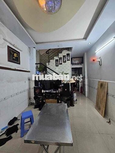 🏡 Cần bán gấp Nhà Lạc Long Quân.Tân Bình.hẻm 4m,ko lộ giới.3PN giá 5.4