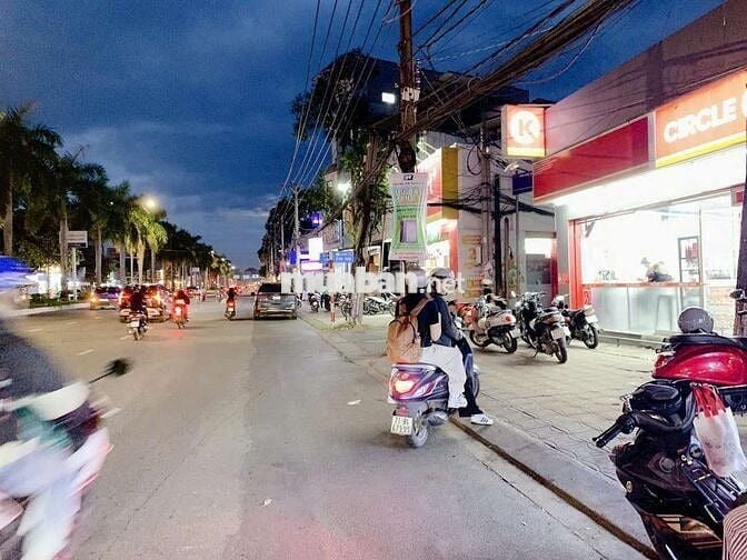 MẶT TIỀN - ĐƯỜNG LÊ VĂN THUẤN( HẺM 132 ĐƯỜNG 3/2)