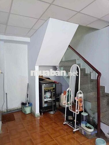 nhà hxh sát mt khu tên lửa chợ bình trị