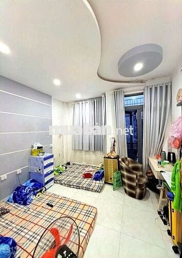 Nhà Quận 6 gần Chợ Lớn đường Lò Gốm HXH 4 Tầng SHR