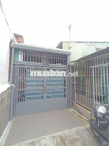 CHO THUÊ NHÀ CẤP 4 2PN SÂN OTO - ĐƯỜNG 8 - LINH TRUNG