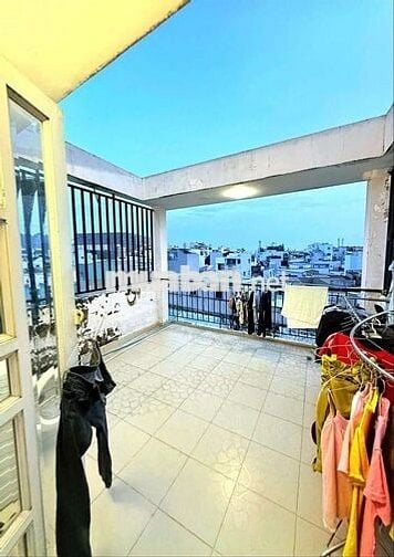 Nhà Quận 6 gần Chợ Lớn đường Lò Gốm HXH 4 Tầng SHR