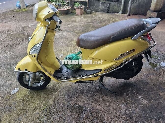 Dư nên bán elizabeth fi