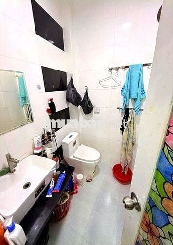 Nhà Quận 6 gần Chợ Lớn đường Lò Gốm HXH 4 Tầng SHR