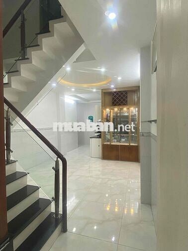 NHƯỢNG NGUYÊN CĂN HẺM 33 NGUYỄN ĐÌNH CHÍNH PHÚ NHUẬN