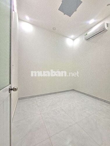 ✨️✨️ Nhà Bán 1 trệt 1 lầu ở ngay ✨️✨️