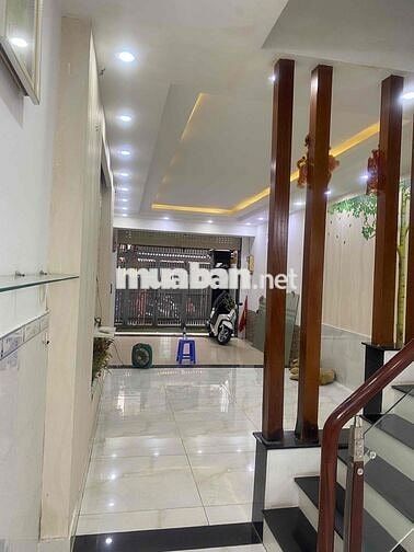 NHƯỢNG NGUYÊN CĂN HẺM 33 NGUYỄN ĐÌNH CHÍNH PHÚ NHUẬN