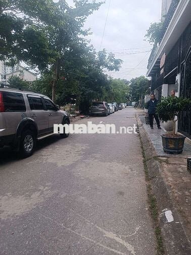 Bán Biệt thự FLC  Đại Mỗ - view Hồ - mặt tiền 7,6m