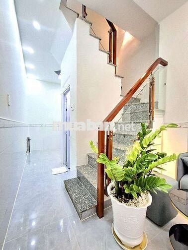 ✨️✨️ Nhà Bán 1 trệt 1 lầu ở ngay ✨️✨️