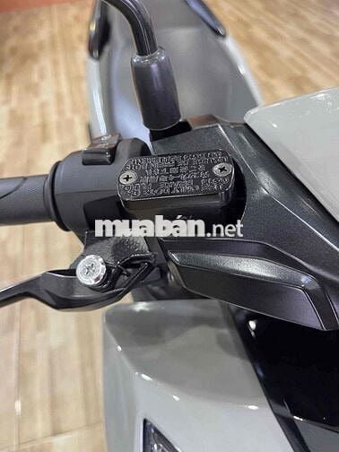 VARIO 2025 XE LƯỚT