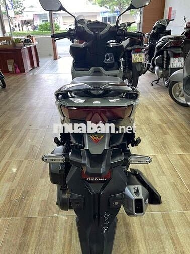 VARIO 2025 XE LƯỚT