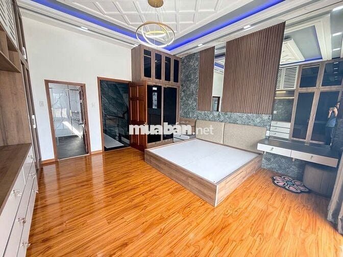 BÁN NHÀ MỚI 4 T- LÔ NHÌ HTP- HÀNG XÓM QUẬN 7- 100M2- GIÁ NHỈNH 8 TỶ.