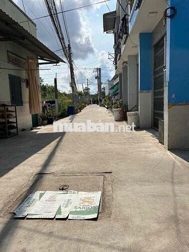 Bán Nhà hẻm xe hơi đg Lê Văn Lương nối dài - Long Hậu