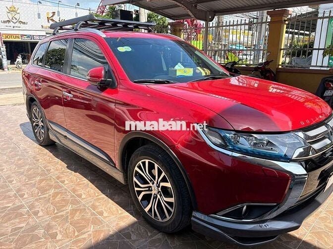Mitsubishi Outlander 2019 2.0 Premium Đỏ