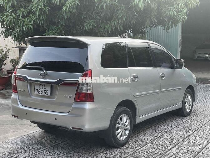 Toyota Innova 2014E Bạc