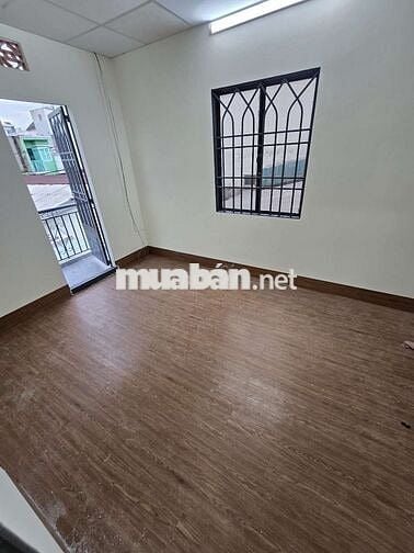 Cho thuê nhà nguyên căn mới 1t1l 2pn 6tr/th mới sửa vô ở ngay