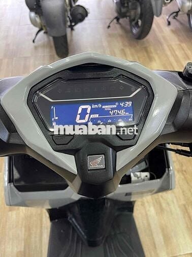 VARIO 2025 XE LƯỚT