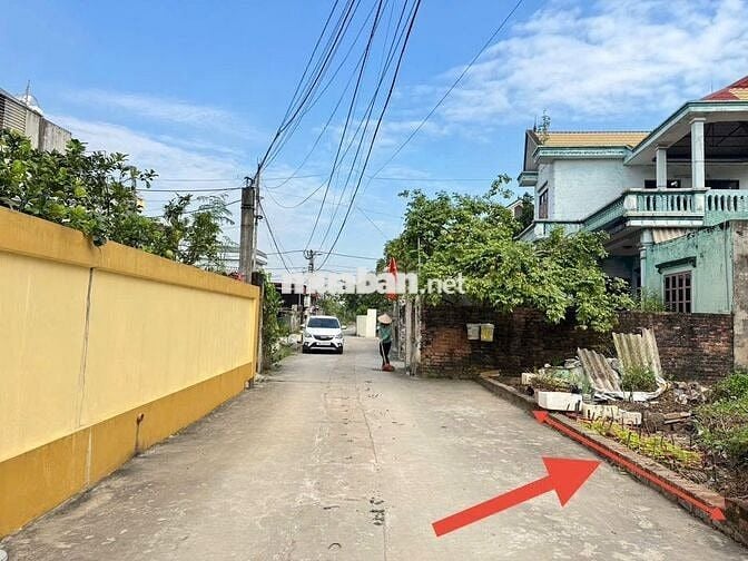 Đất đẹp tổ 9, TT Quang Minh (cũ), nay là thôn Ấp Tre, xã Quang Minh.