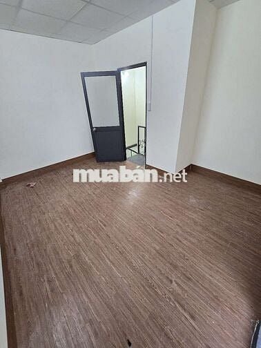 Cho thuê nhà nguyên căn mới 1t1l 2pn 6tr/th mới sửa vô ở ngay