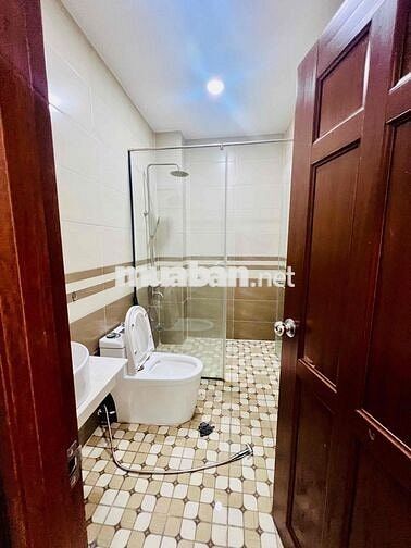 Nhà Mới Sạch Hẻm 1/ Phan Văn Trị DT 4x18 1Trệt 2Lầu 4Pn 3Wc Hẻm Ôtô