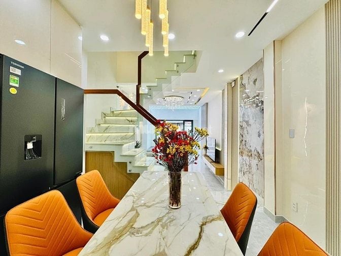  BÁN CĂN NHÀ – ĐƯỜNG NGUYỄN VĂN LƯỢNG, Q.3