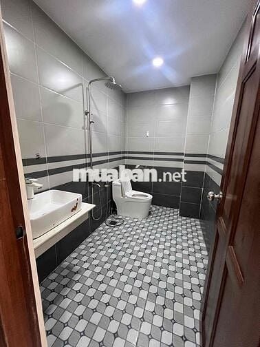 Nhà Mới Sạch Hẻm 1/ Phan Văn Trị DT 4x18 1Trệt 2Lầu 4Pn 3Wc Hẻm Ôtô