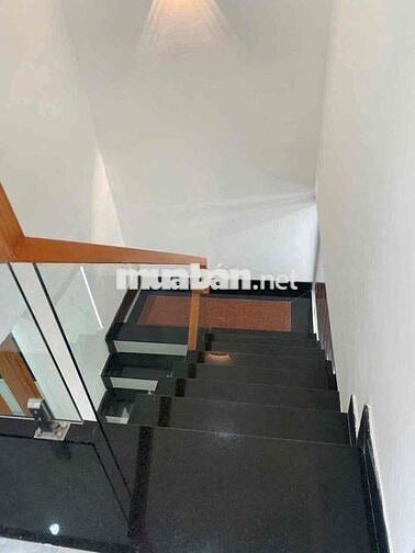 siêu phẩm còn 1 căn *** nhanh chân mới còn nha quý anh chị