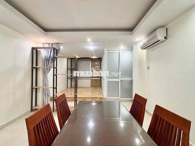 Siêu phẩm căn hộ full nội thất cửa sổ trời giá cực rẻ