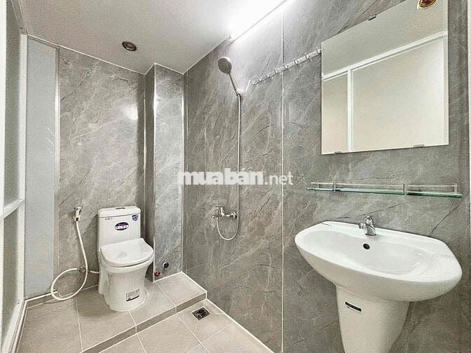 Siêu phẩm căn hộ full nội thất cửa sổ trời giá cực rẻ