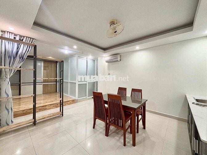 Siêu phẩm căn hộ full nội thất cửa sổ trời giá cực rẻ