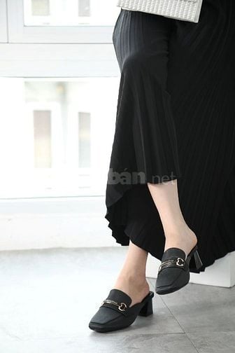 Giày lười Loafer Yody cho nàng công sở: Phối đồ cực xinh, đi bộ cả ngà