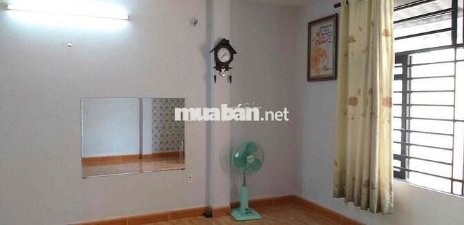 Cho rhuê nhà 5 x18-3 lầu -5 phong xtt-dg xe tải dan cư sam uat