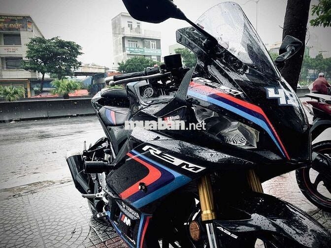 Yamaha R3 bán