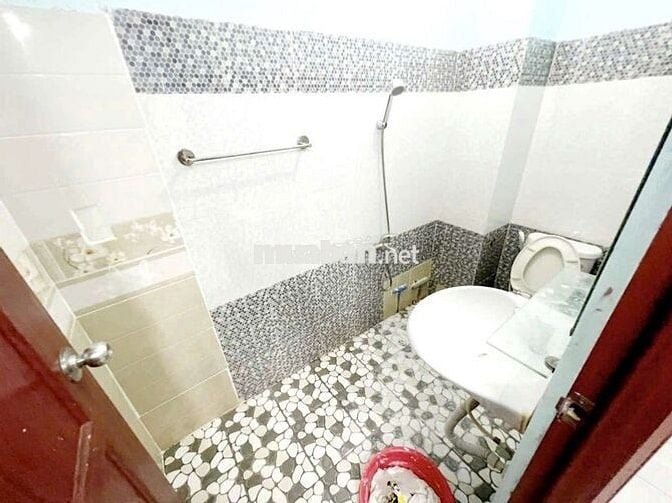 Phòng Trọ Bình Thạnh Ngay Hàng Xanh Giá Siêu Rẻ