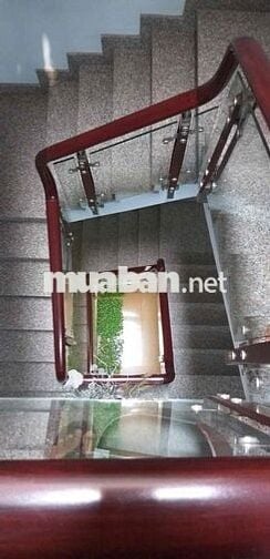 Cho rhuê nhà 5 x18-3 lầu -5 phong xtt-dg xe tải dan cư sam uat