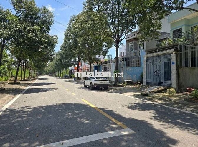 ĐẤT 100M2 FULL THỔ CƯ CHỢ ĐÊM KCN BÀU BÀNG - SỔ SẴN - GIÁ NGỘP