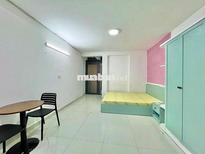 STUDIO FULL NỘI THẤT NGAY ĐƯỜNG D5 NGAY FTU,HIU,UEF..