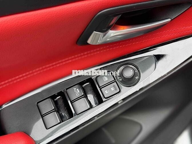 Mazda 2 Luxury 2022- 22.000km Lên nhiều đồ chơi.