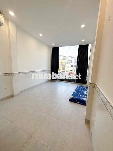 Cần sang Mặt Tiền 4 tầng rất đẹp tại CMT8 , P7, Tân Bình. Giá rẻ