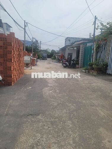 Đất siêu đẹp lô góc mua xây ngay, đã có giấy phép XD