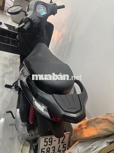 Bán xe còn mới LIBERTY màu xám như hình