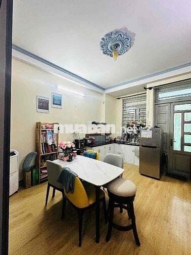 Nhà 4 tầng mặt tiền Gò Dầu- Tân Phú(4m x 19m) thuận tiện kd mua bán